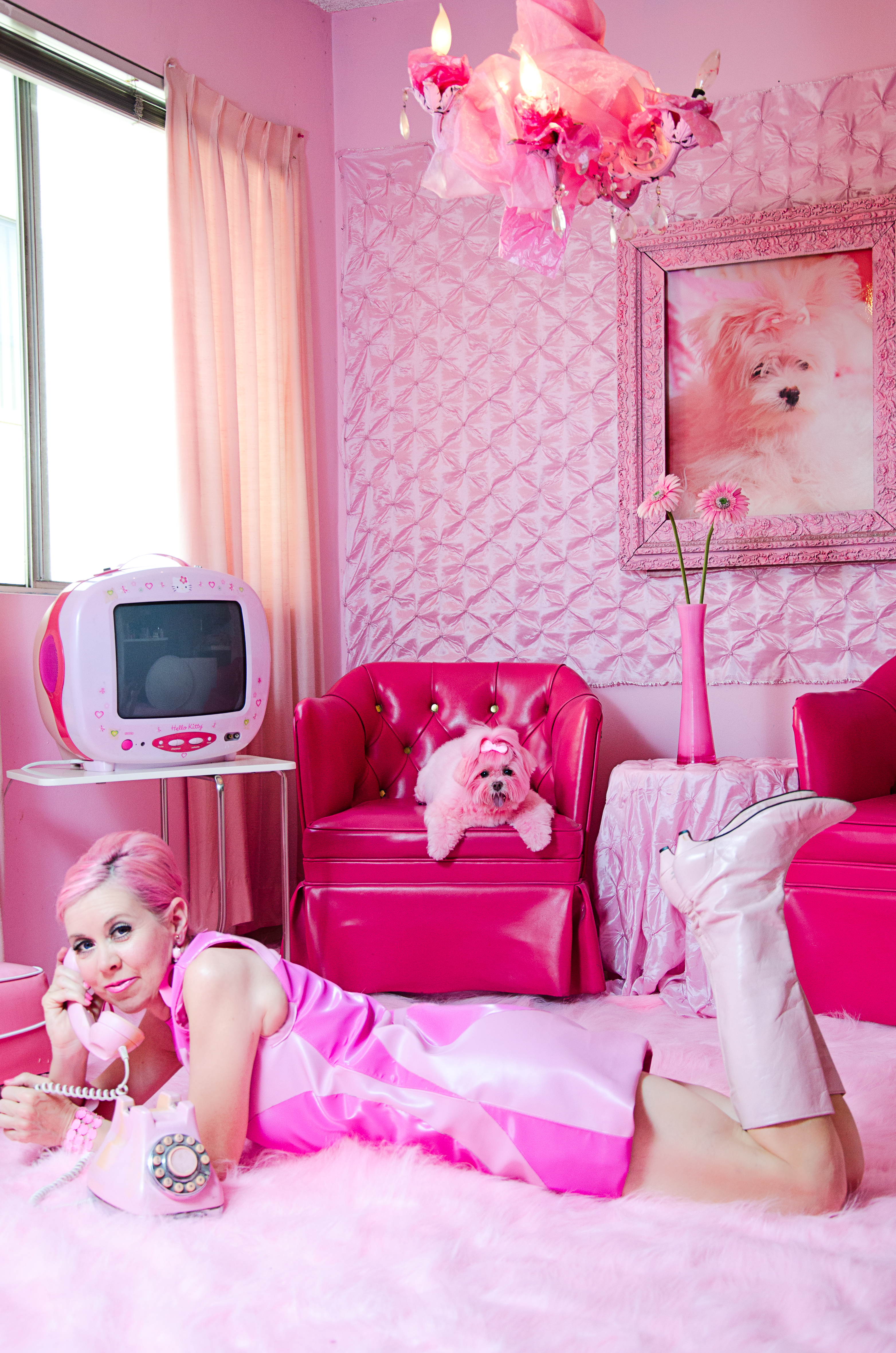 DOGUE magazine tear sheet ! Pink Palace interior shots