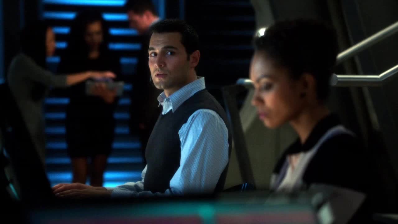 Still of Samy Osman and Lyndie Greenwood in Nikita 