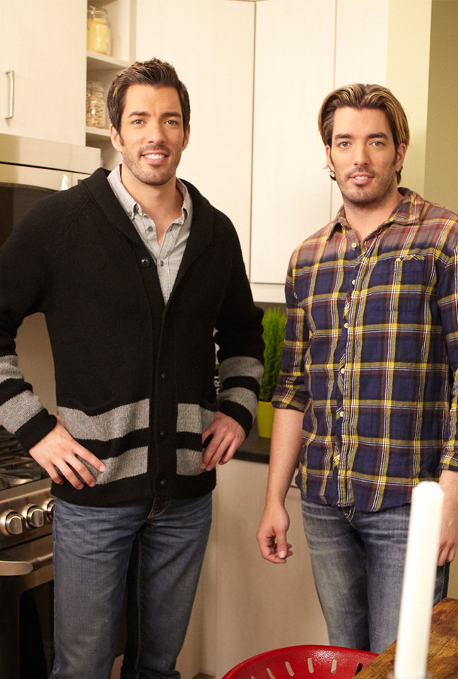 Drew Scott and Jonathan Silver Scott in Property Brothers: Stephen & Julie (2011)
