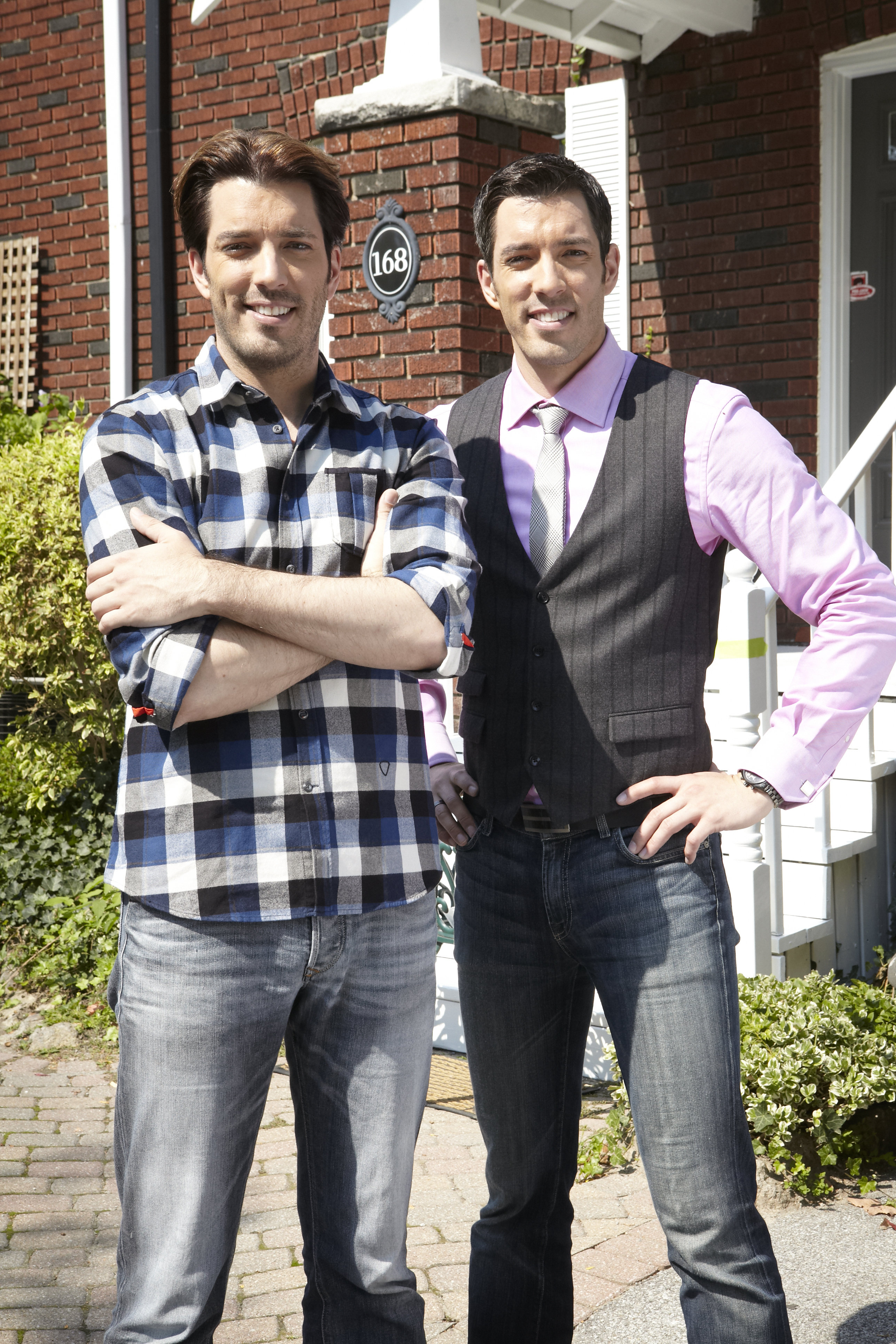 Drew Scott and Jonathan Silver Scott in Property Brothers: Kate & Cole (2012)