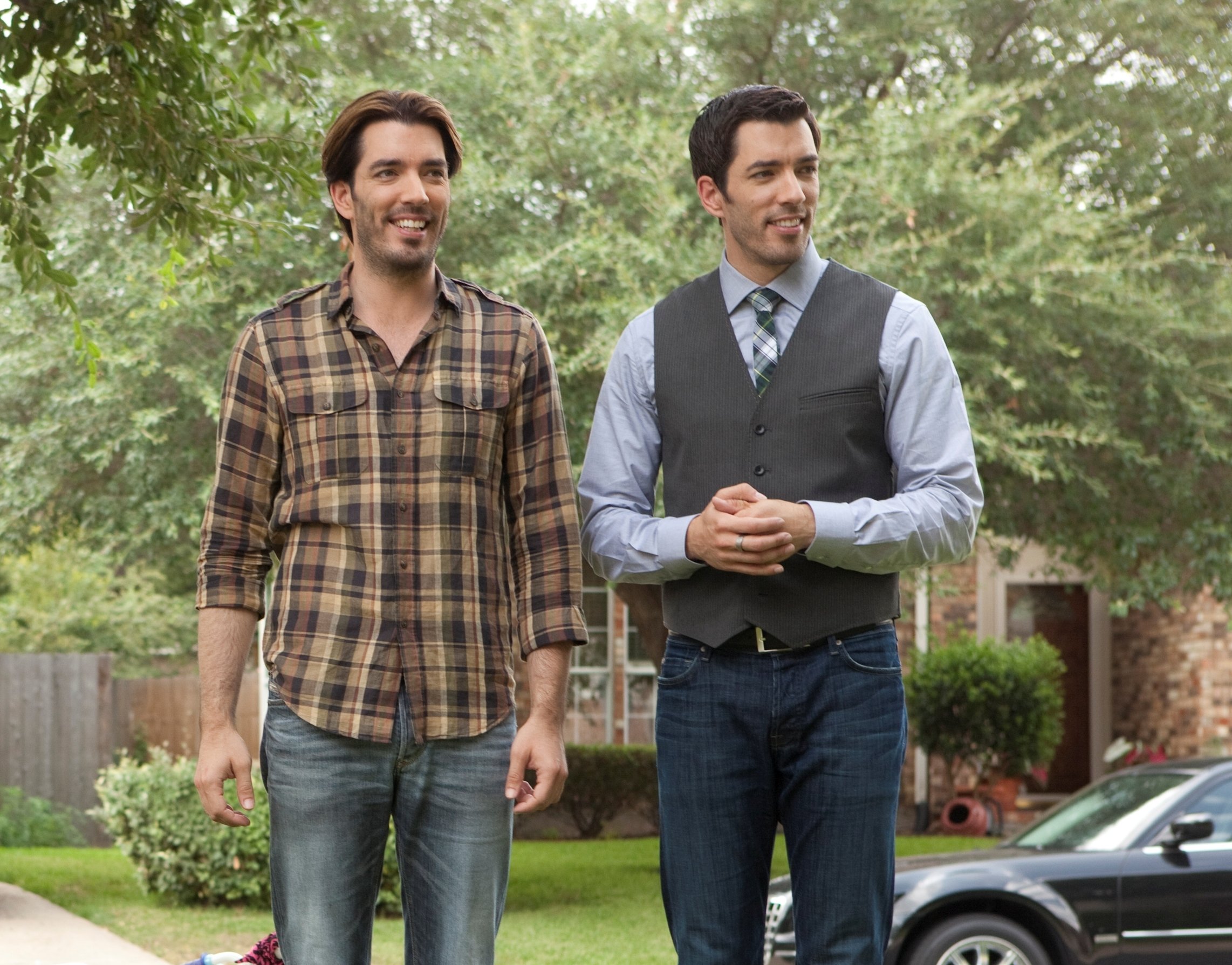 Drew Scott and Jonathan Silver Scott in Buying and Selling: Shane & Sydney (2012)