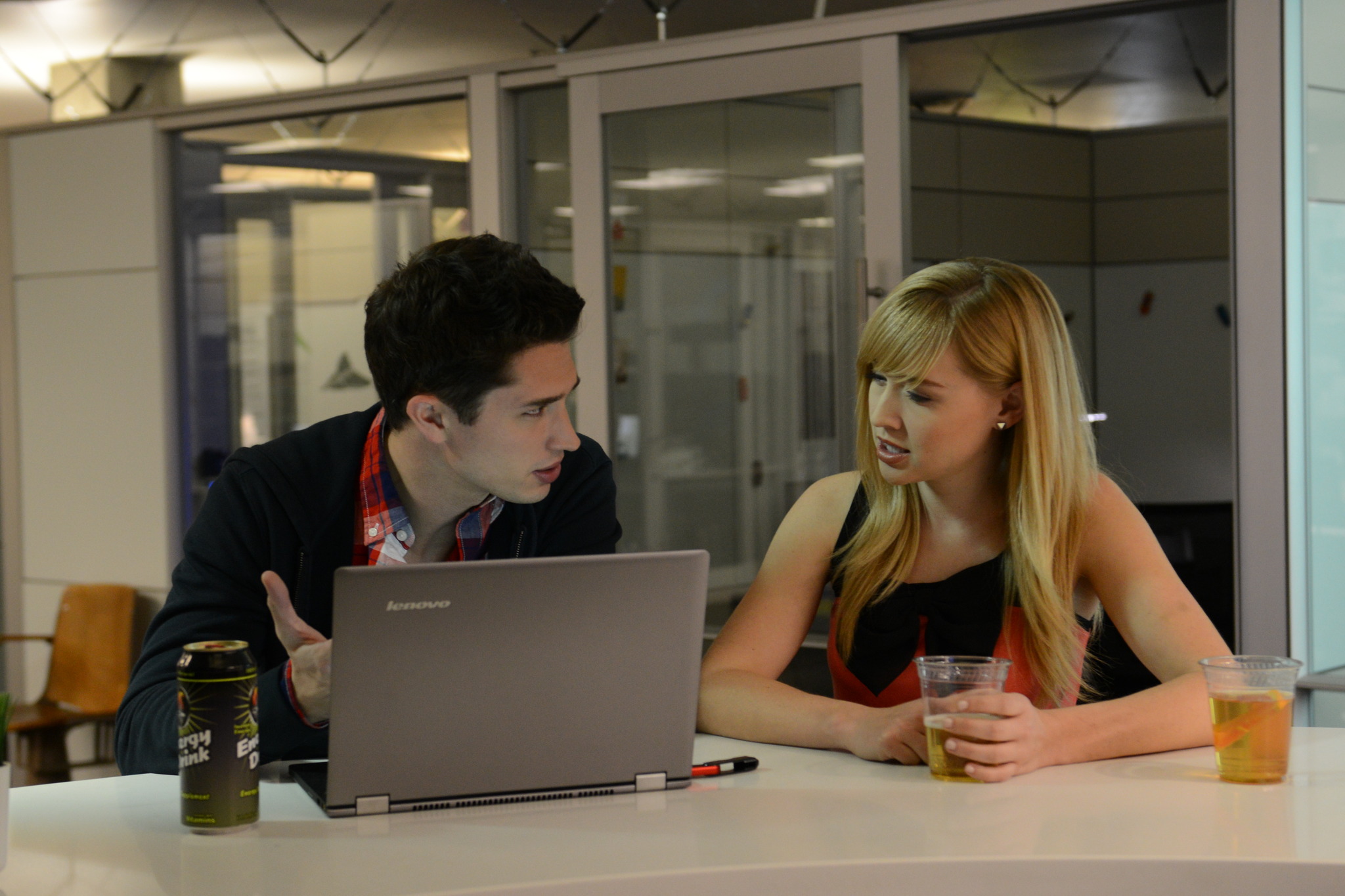 Still of Joe Dinicol and Sarah Stouffer in Betas: Pilot (2013)