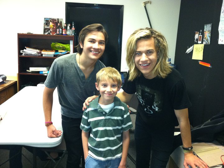 With Taylor Gray and Dillon Lane on Bucket & Skinner's Epic Advneture (Nickelodeon), 2011.