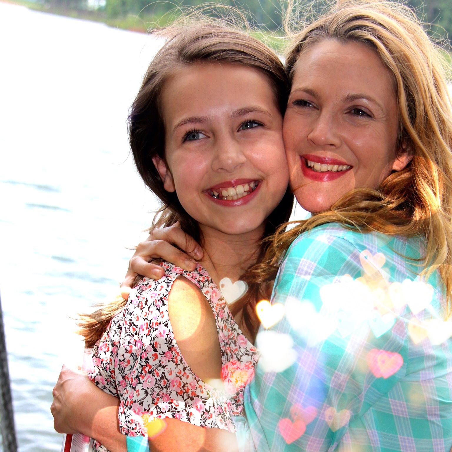 Emma Fuhrmann and Drew Barrymore on the set of BLENDED 2013