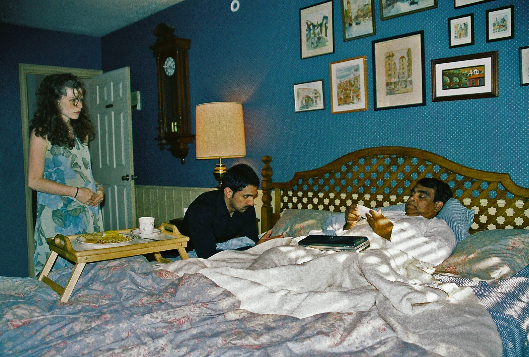 Elizabeth (Mandy Brown), Sunjay (Nav Mann)and his sick father Rameesh (Mobin Khan).