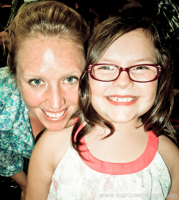 Marlowe with on-screeen mom Amy Redford