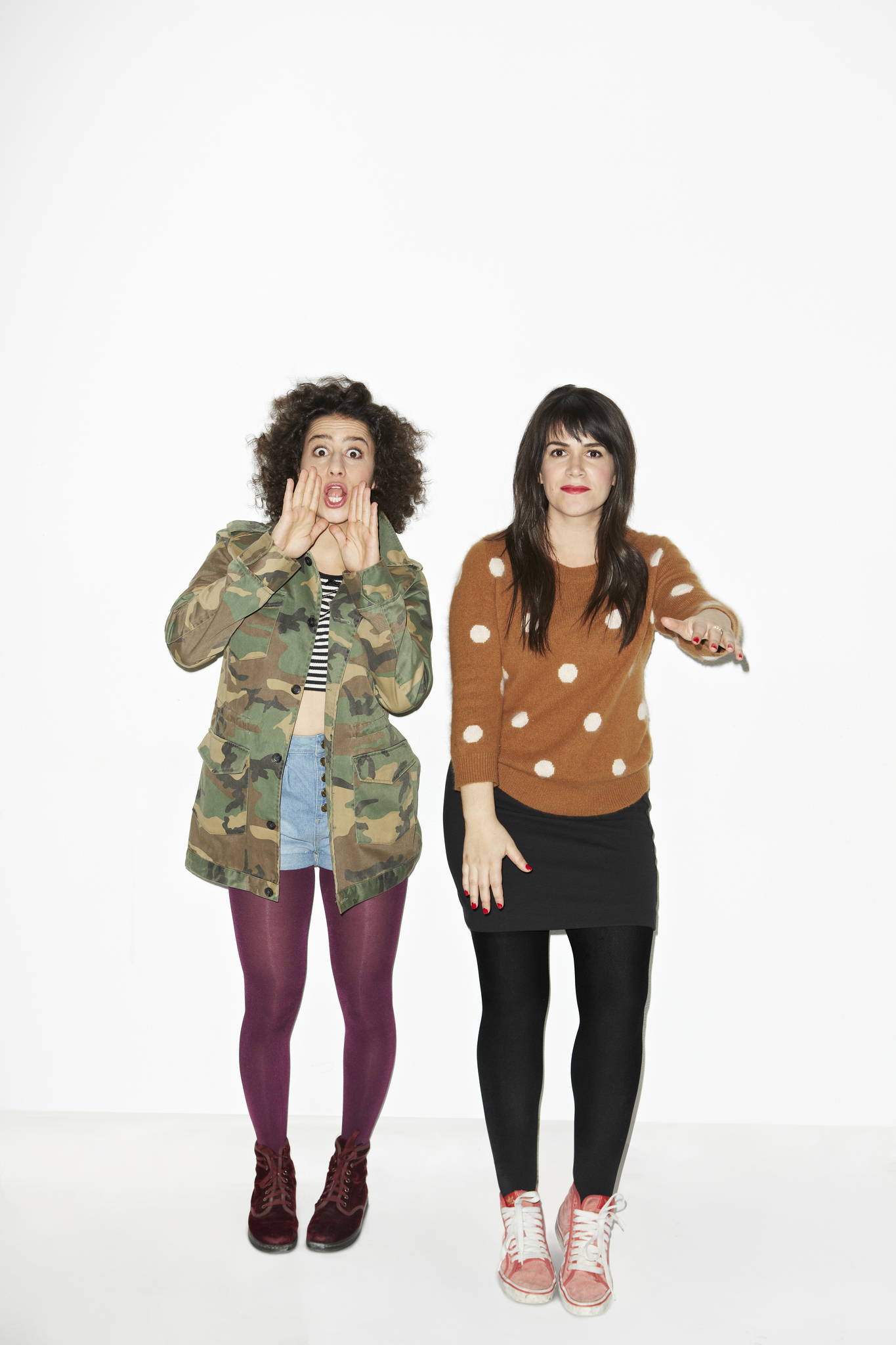 Still of Abbi Jacobson and Ilana Glazer in Broad City (2014)