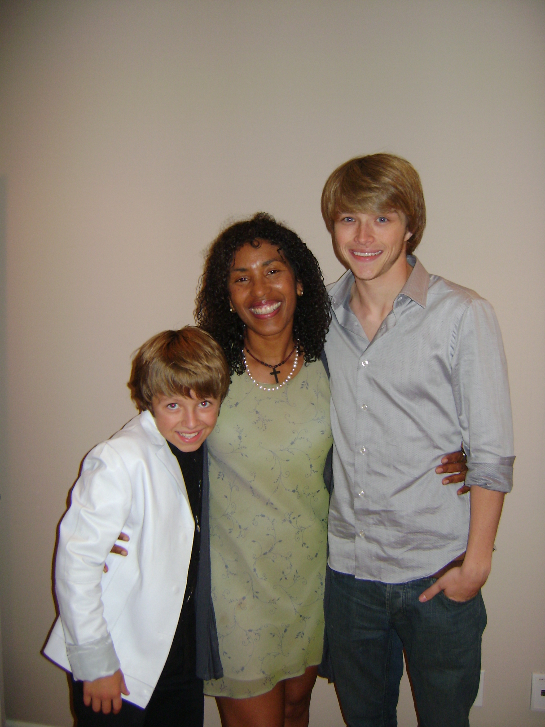 Austin on the set of Elle: A Modern Cinderella Tale with his manager, Tina Treadwell and Sterling Knight