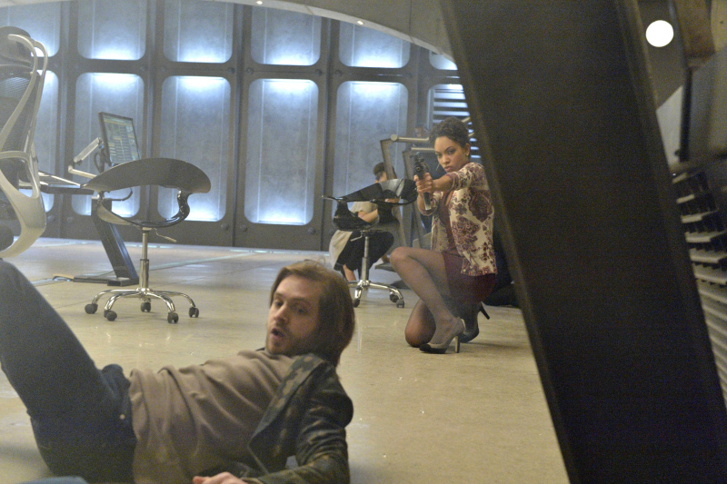 Still of Aaron Stanford and Lyndie Greenwood in Nikita (2010)