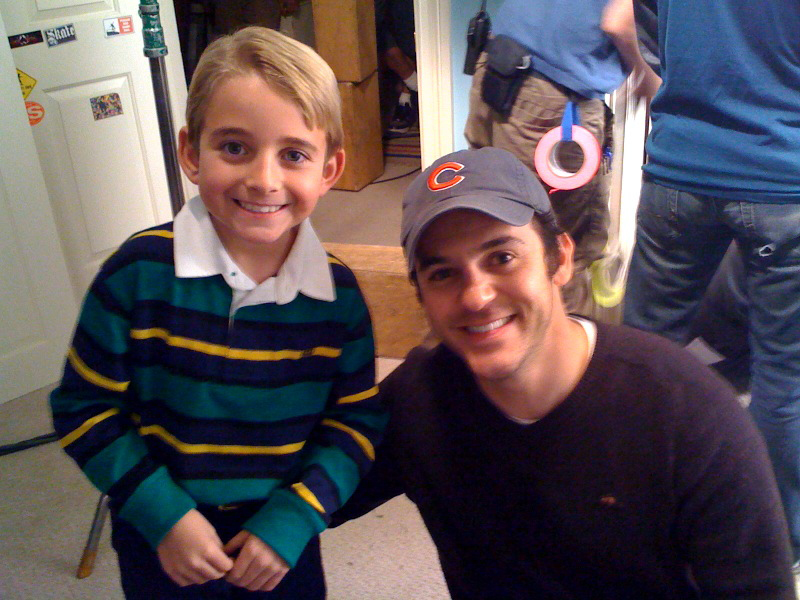 Buddy & director Fred Savage on the set of Sons of Tuscon.