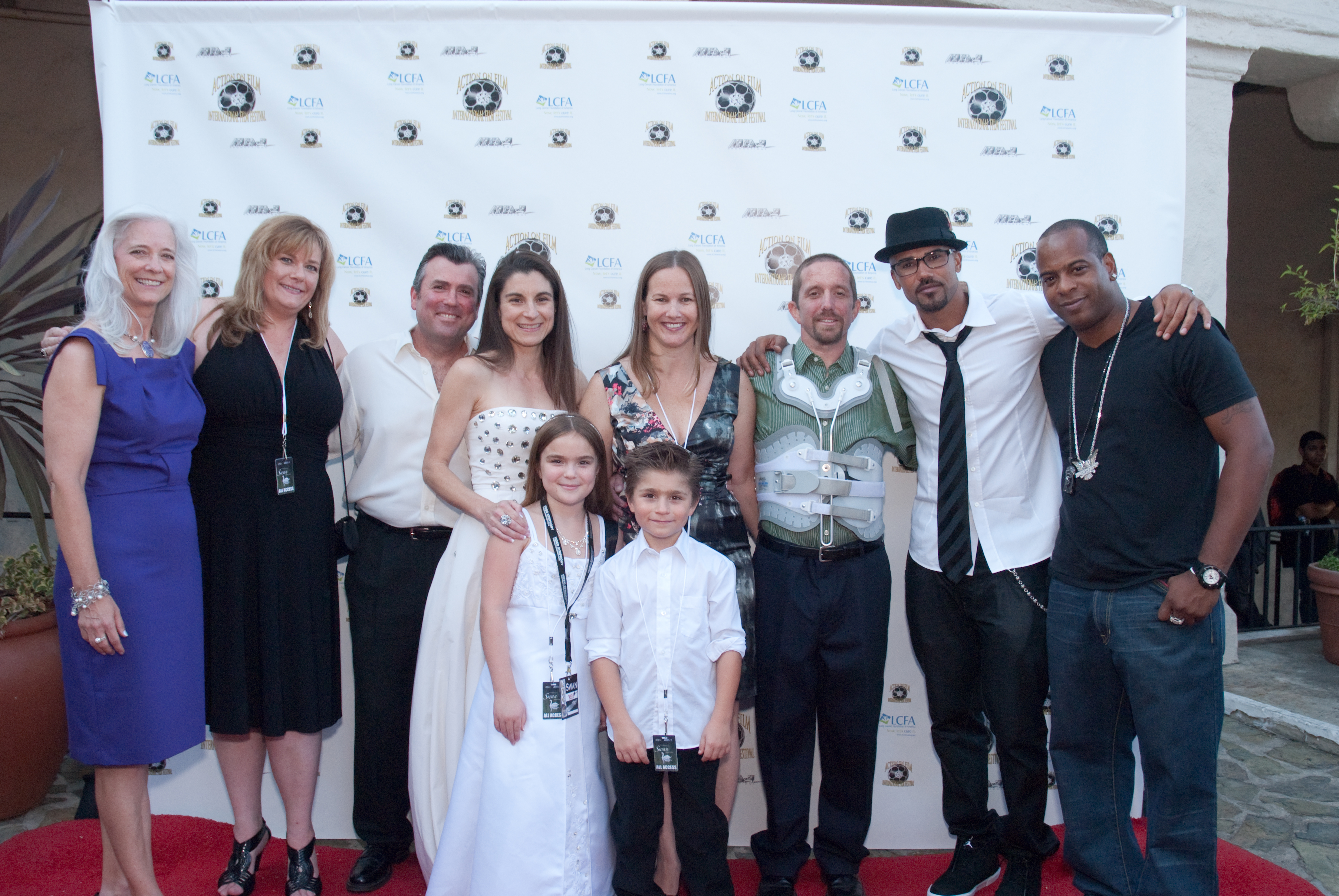 Shemar Moore, Andy Swan, Jen Swan, HannaH Eisenmann & Stone Eisenmann with others at the premiere of Swan one man's journey/ Lung Cancer Foundation of America charity event at the Pasadena Play House