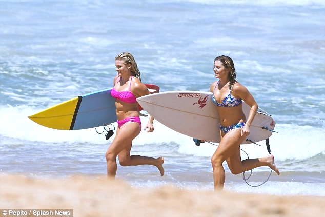 Jessica Grace Smith (right) filming Home & Away