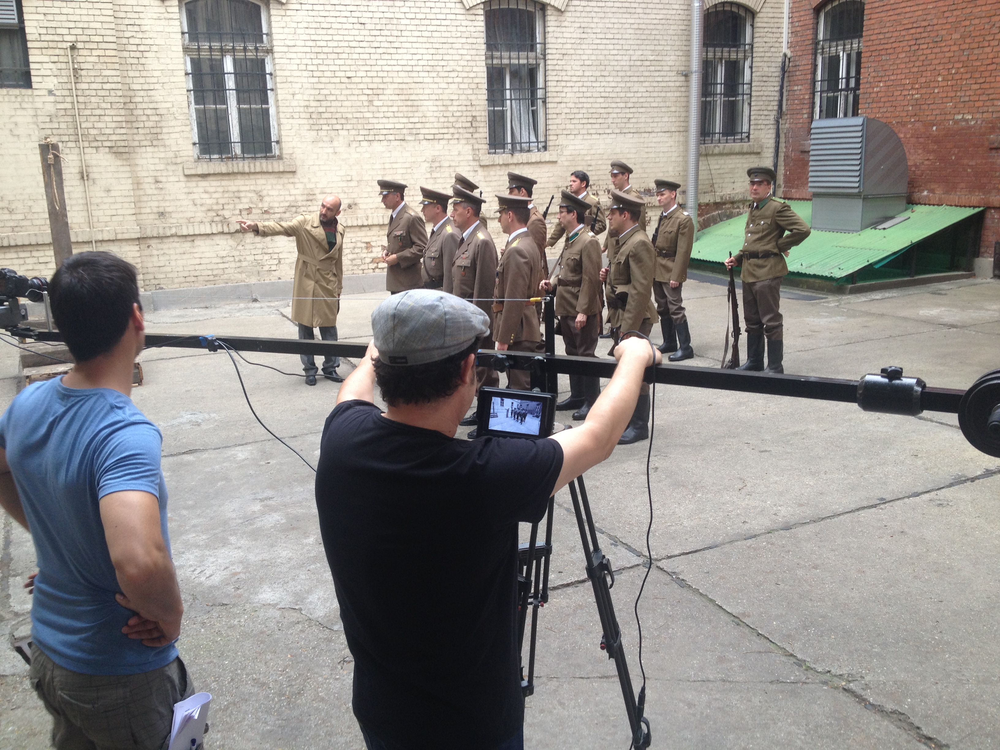 Tamás Novák (director), Sándor Kiss (cinematographer), Zoltán Janovics (producer) on the shooting of Cinema Inferno (2014).