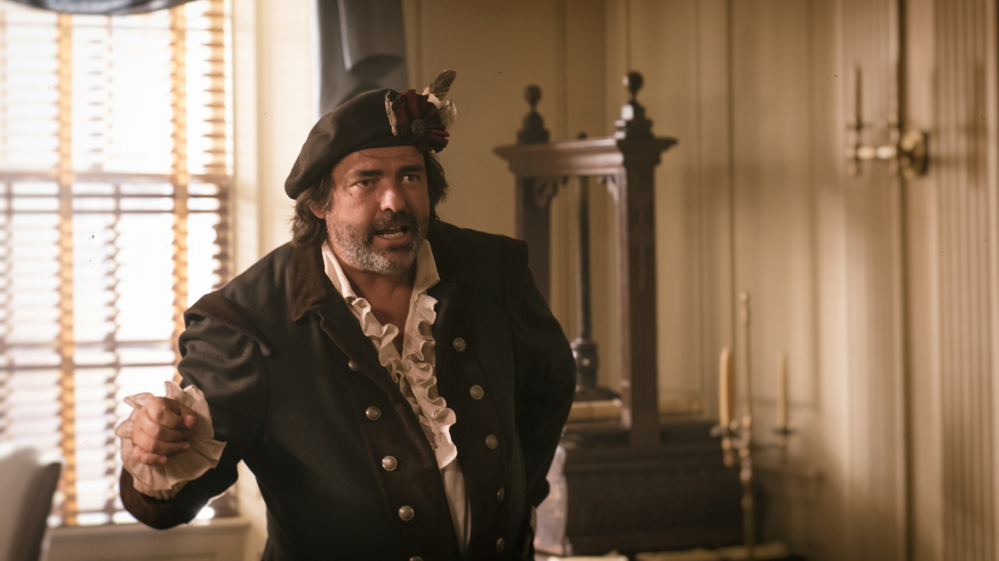 Still of Angus Macfadyen in TURN (2014)