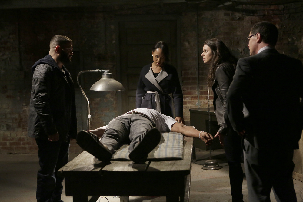 Still of Scott Foley, Guillermo Díaz, Joshua Malina, Kerry Washington and Katie Lowes in Scandal (2012)