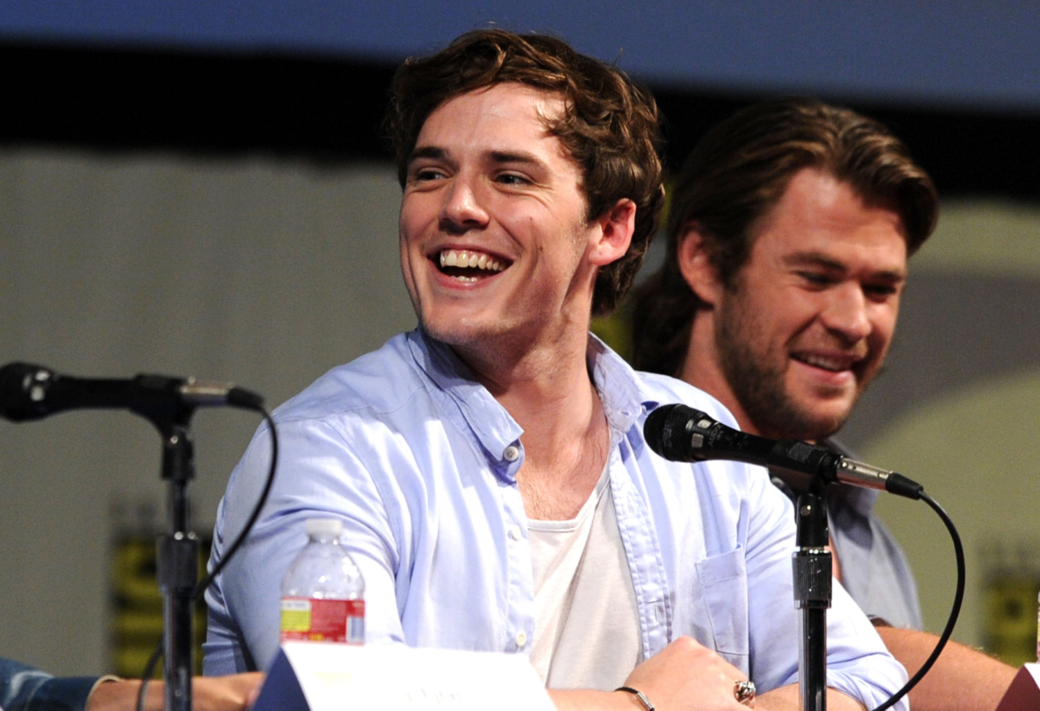 Chris Hemsworth and Sam Claflin