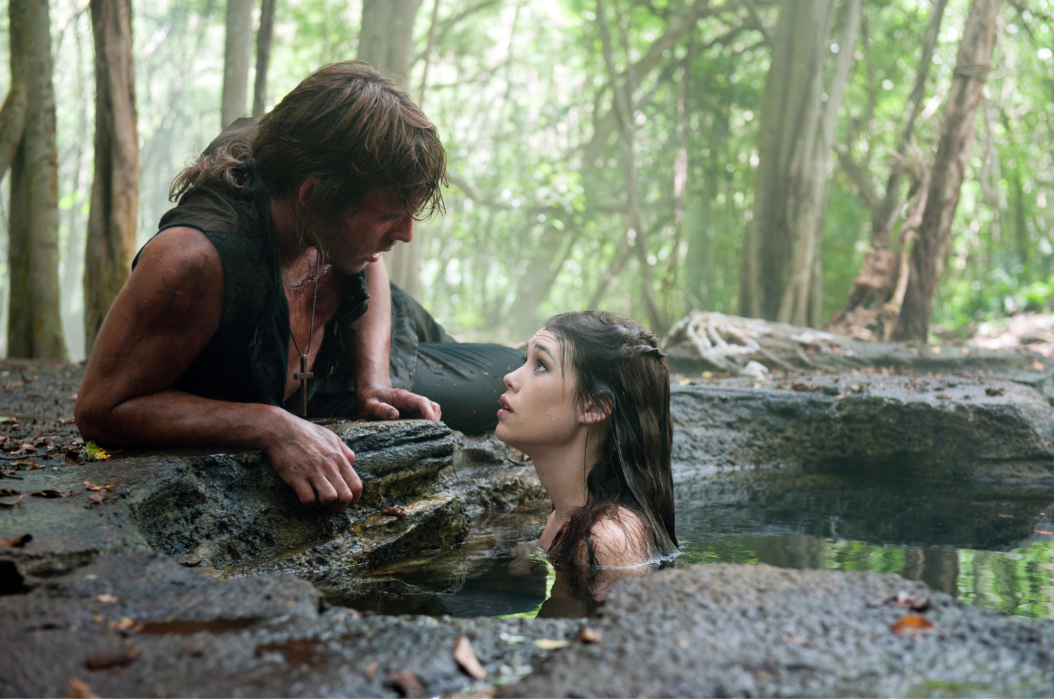 Still of Astrid Bergès-Frisbey and Sam Claflin in Karibu piratai: ant keistu bangu (2011)