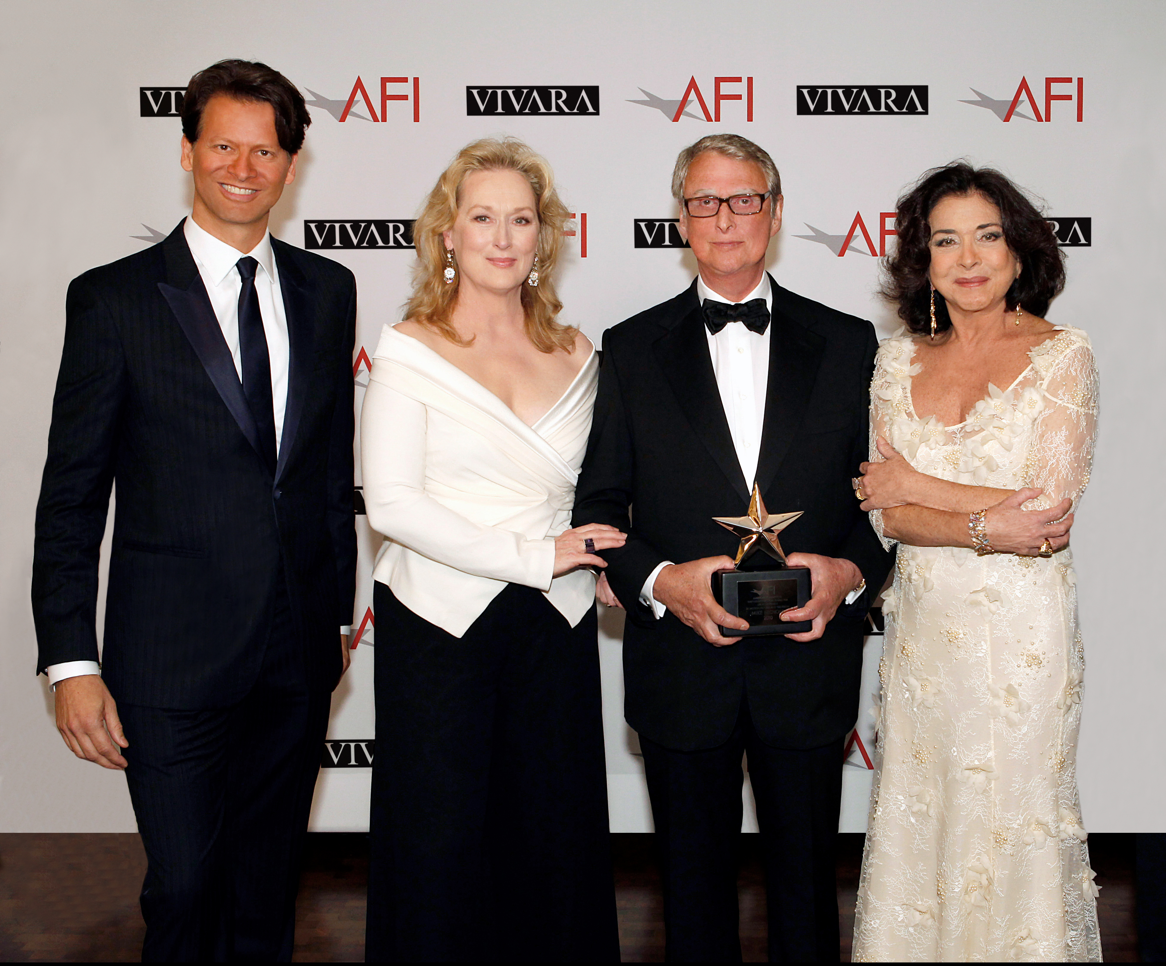 Marcello Coltro, Meryl Streep and Betty Faria honoring Mike Nichols at the 38th AFI Life Achievement Award