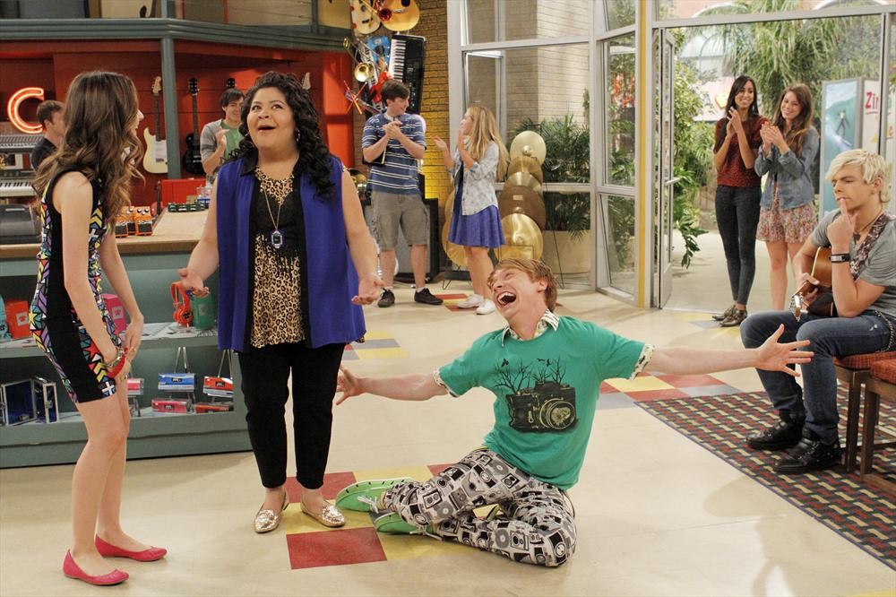 Still of Calum Worthy, Laura Marano, Raini Rodriguez and Ross Lynch in Austin & Ally (2011)