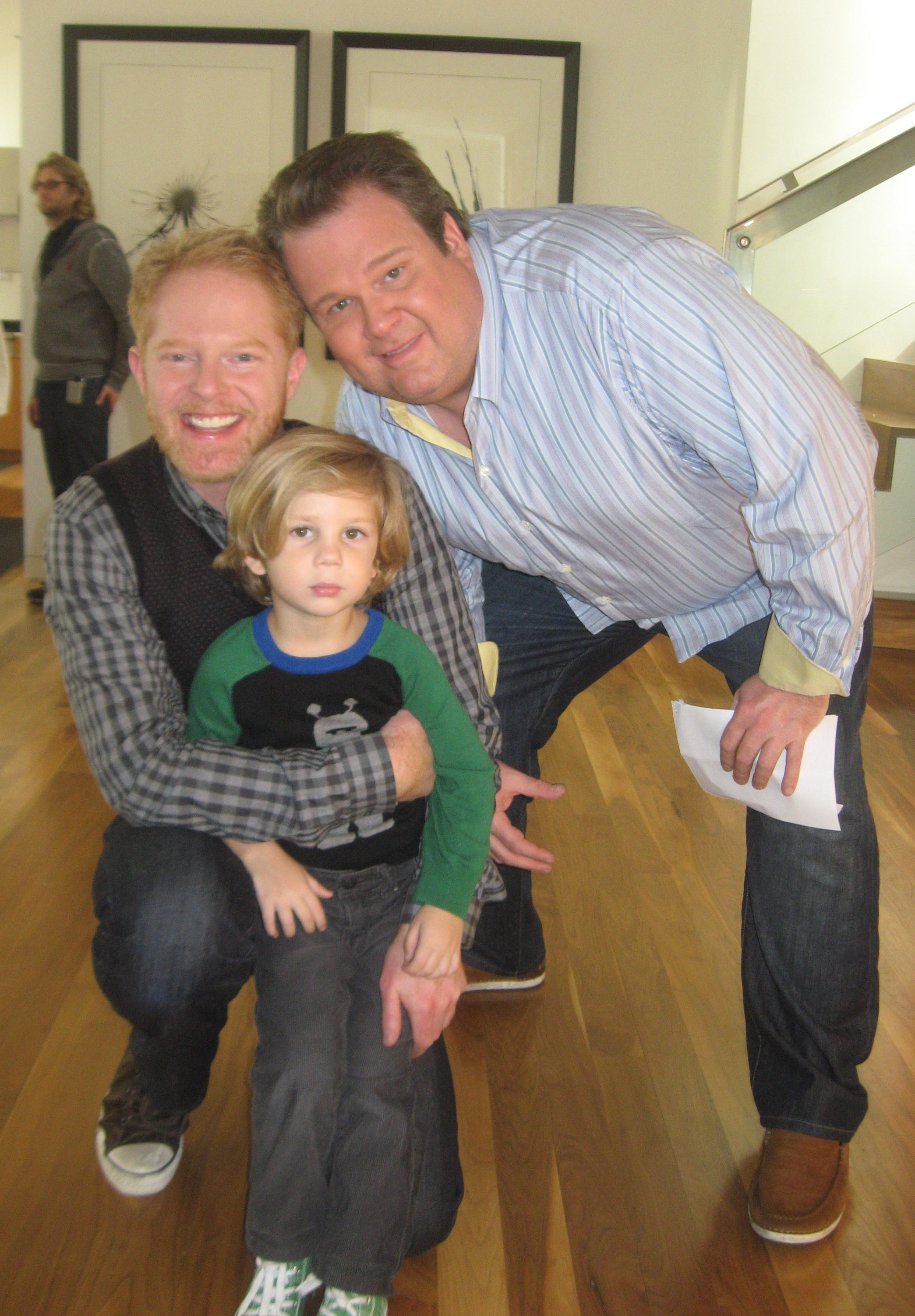 Tristian on set with Jesse Tyler Ferguson & Eric Stonestreet