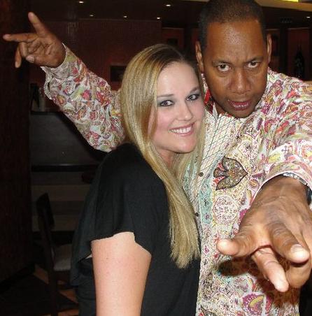 Elizabeth Fields and Mark Curry at a Las Vegas event.