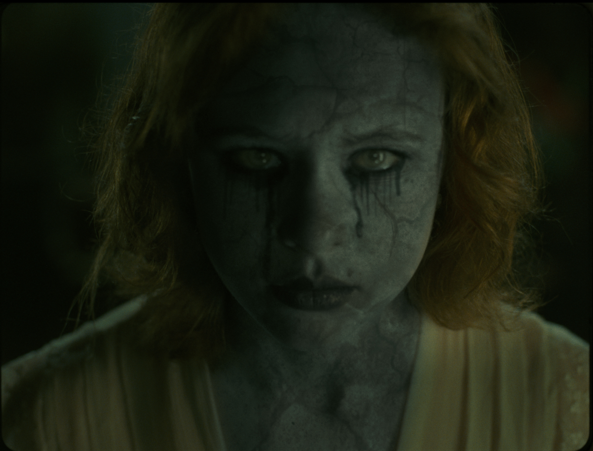 Still of Thora Birch in Deadline (2009)