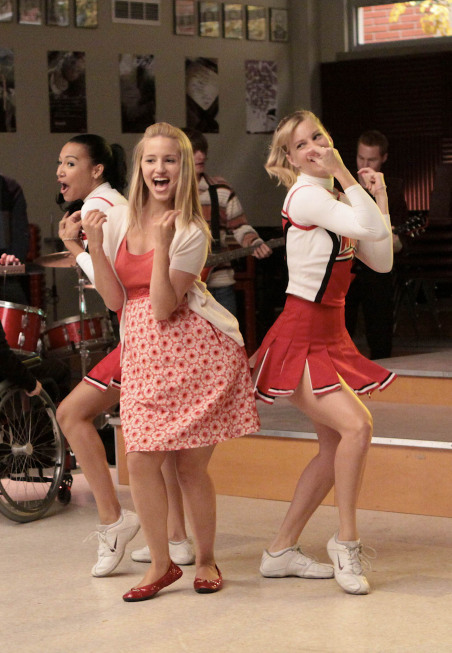 Still of Naya Rivera, Dianna Agron and Heather Morris in Glee (2009)