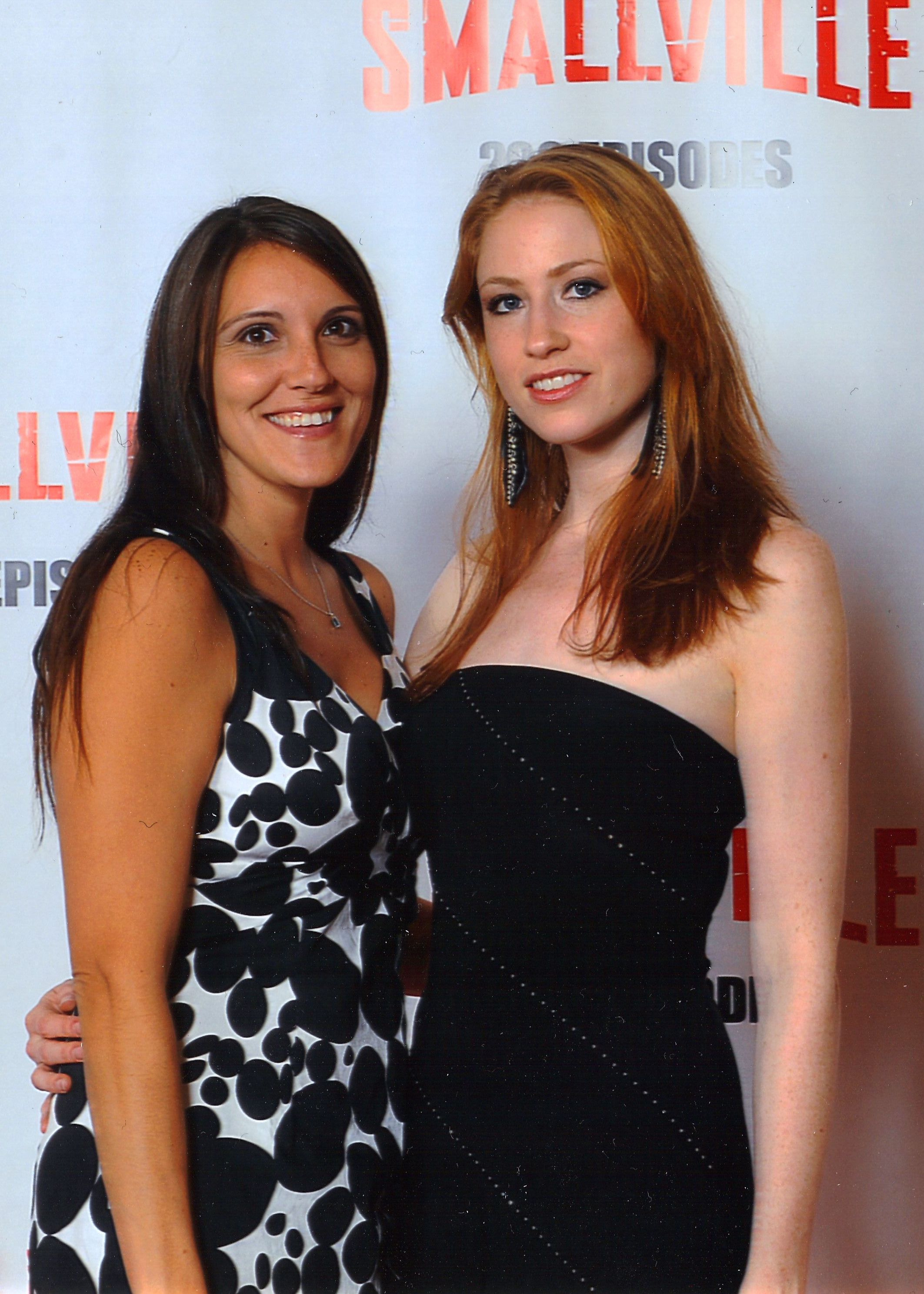 Holly Stevens, with actress Sarah Kelly, at the Smallville 200th Episode Party, Vancouver, British Columbia, Canada