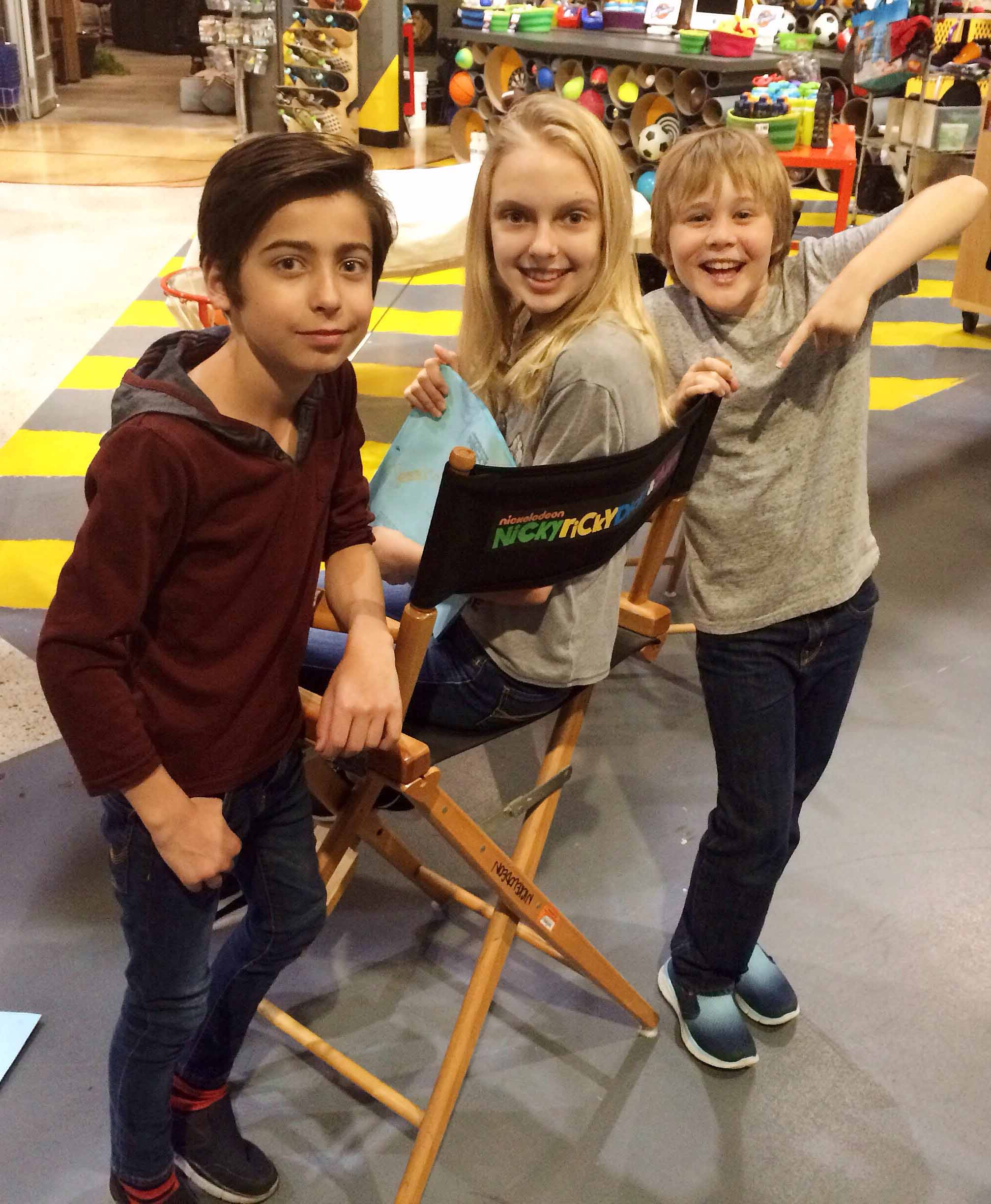 Jessica Belkin,Aidan Gallagher and Casey Simpson in Nicky, Ricky, Dicky & Dawn/Episode: Quaddy-Shack,Dir.Eric Dean Seaton