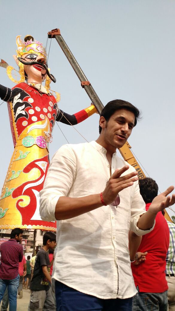 Danny Sura - Behind the scenes picture on location of an episode of 'Spirit of India: The Festivals'. Covering the celebrations of 'Navratri'.