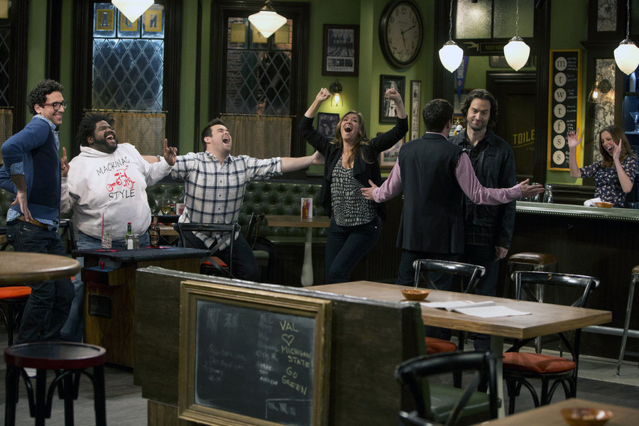 Still of Eva Amurri Martino, Chris D'Elia, Bianca Kajlich, David Fynn, Ron Funches, Brent Morin and Rick Glassman in Undateable (2014)