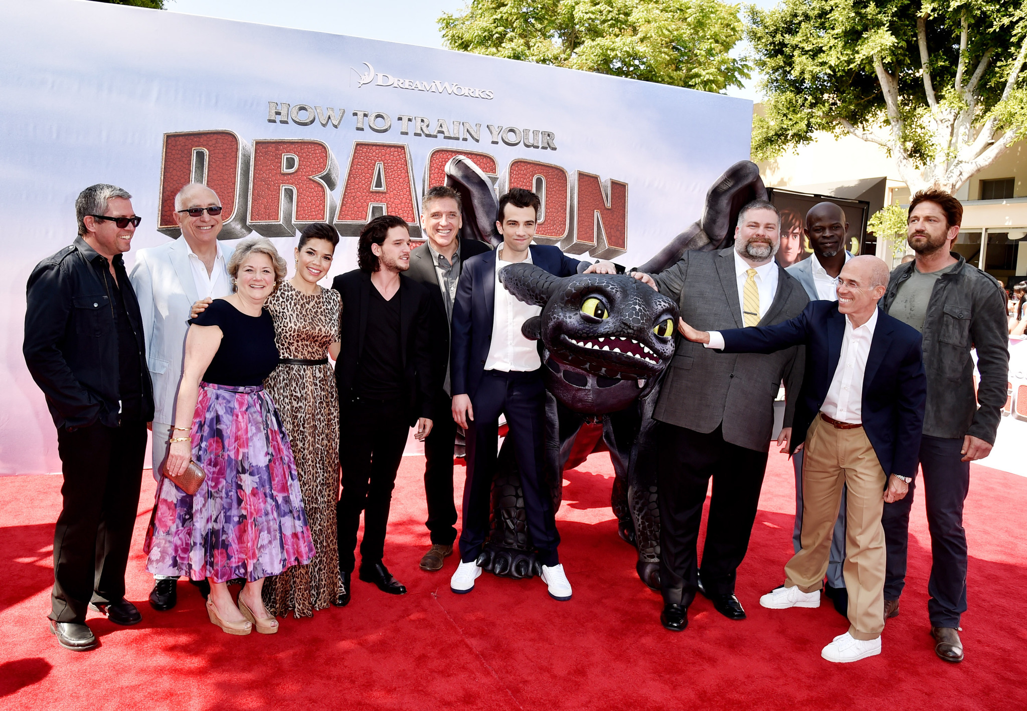 Djimon Hounsou, Jeffrey Katzenberg, Bonnie Arnold, Jay Baruchel, Gerard Butler, Dean DeBlois, Craig Ferguson, John Powell, Randy Thom, America Ferrera and Kit Harington at event of Kaip prisijaukinti slibina 2 (2014)