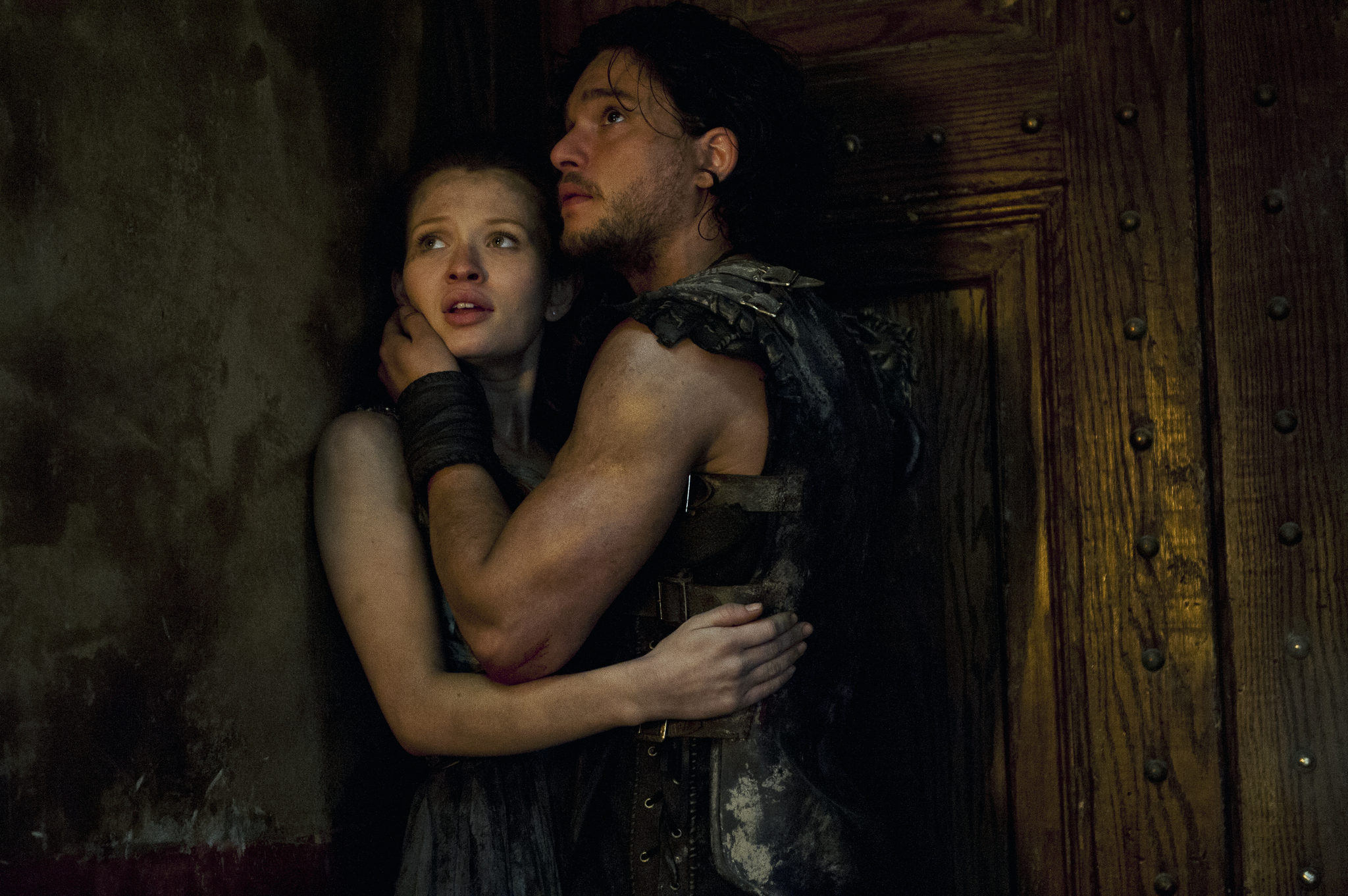 Still of Emily Browning and Kit Harington in Pompeja (2014)