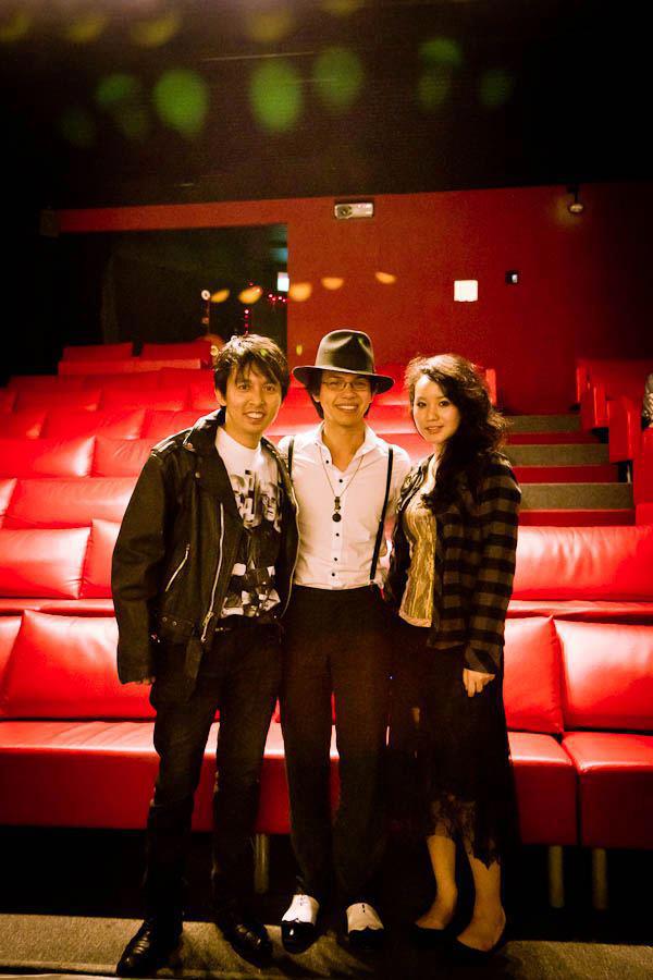 Tzang Merwyn Tong, Lyon Sim and Amanda Ling at event of V1K1: A Techno Fairytale (2011)