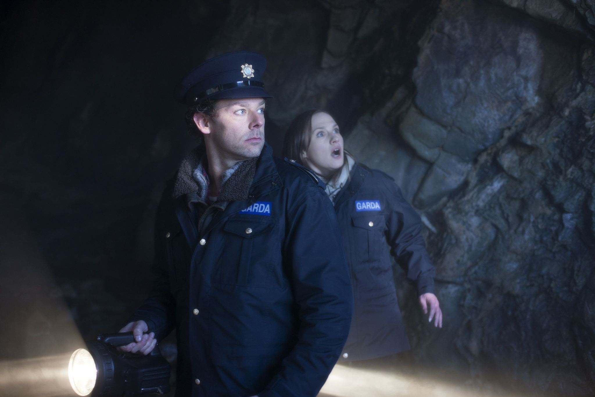 Still of Richard Coyle and Ruth Bradley in Grabbers (2012)