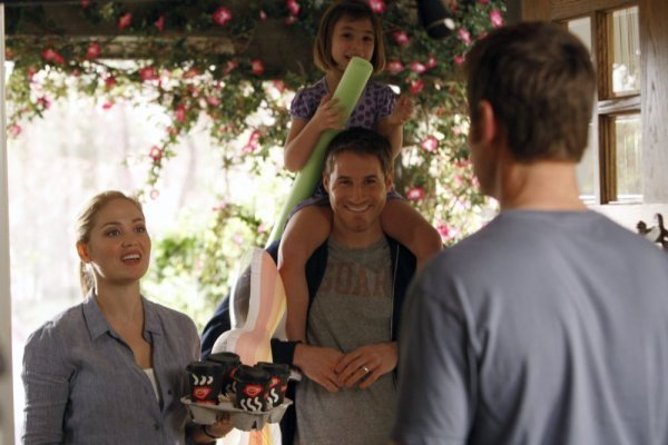 Still of Erika Christensen, Sam Jaeger, Adam Braverman and Savannah Paige Rae in Parenthood: The Deep End of the Pool (2010)