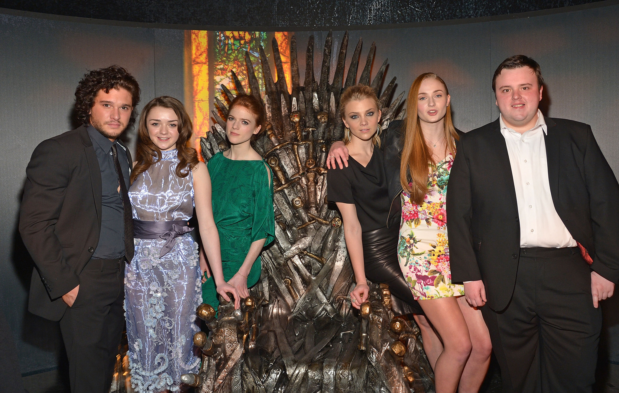 Natalie Dormer, Kit Harington, Rose Leslie, Maisie Williams, Sophie Turner and John Bradley at event of Sostu karai (2011)