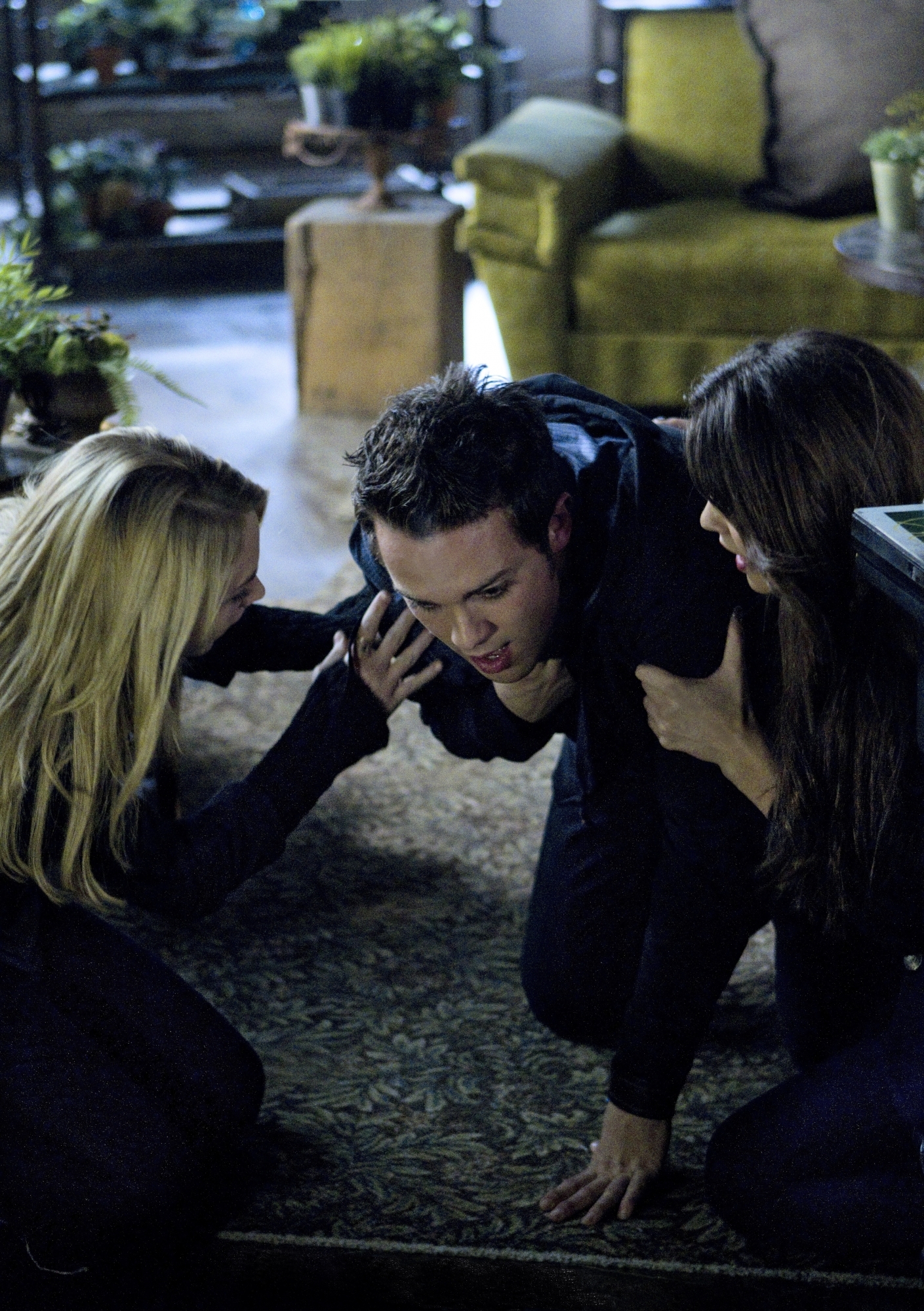 Still of Thomas Dekker, Britt Robertson and Shelley Hennig in The Secret Circle (2011)