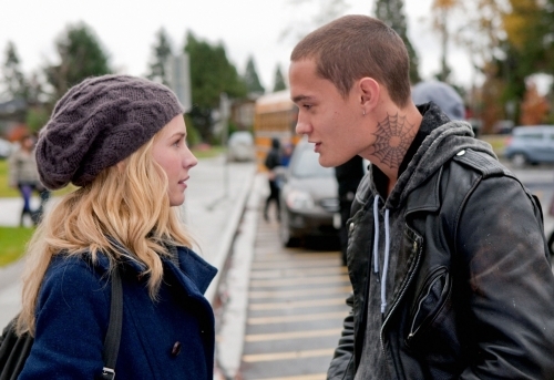 Still of Britt Robertson and Rafi Gavron in Life Unexpected (2010)