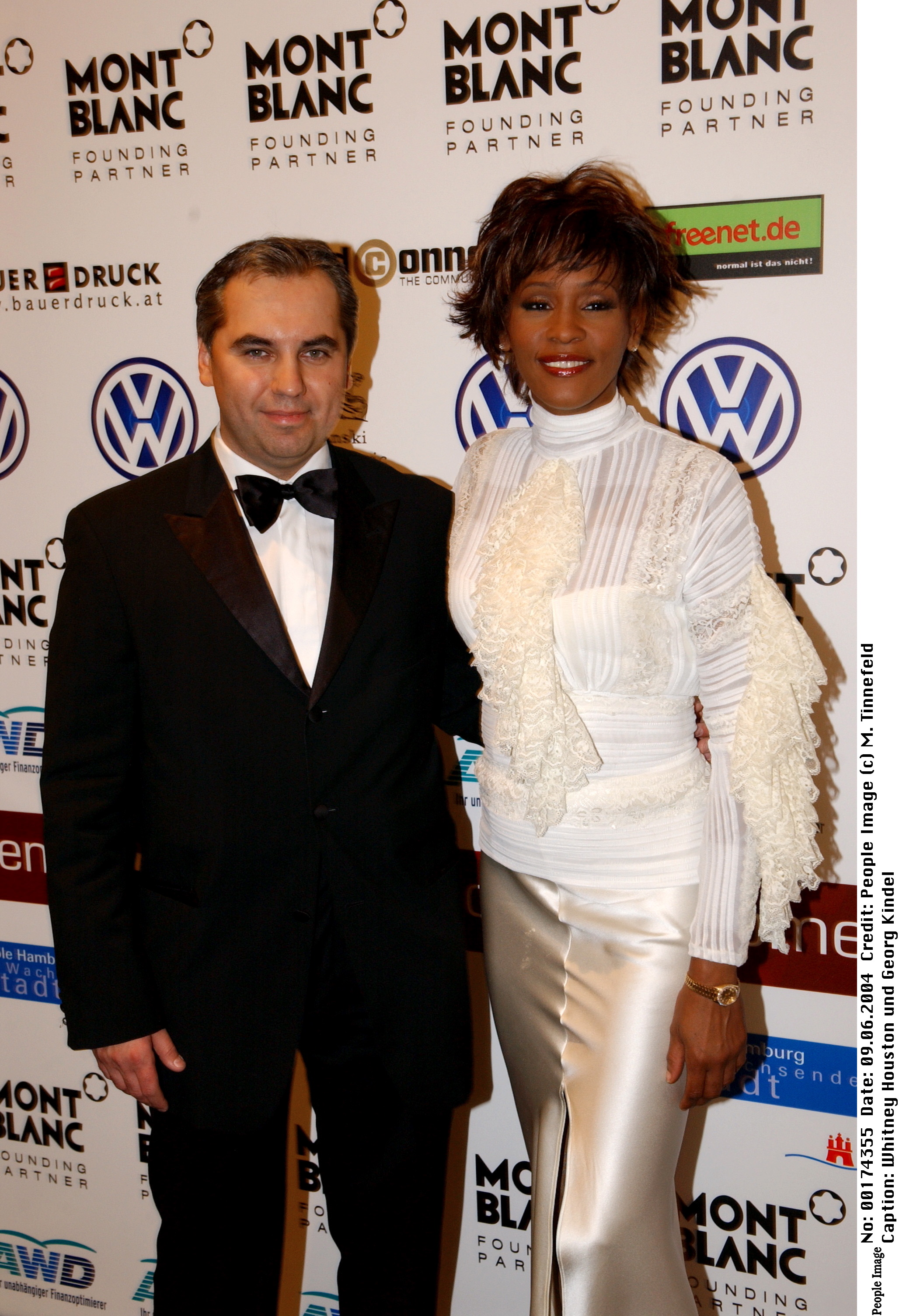 Georg Kindel and Whitney Houston at the WOMEN'S WORLD AWARDS in Hamburg, Germany
