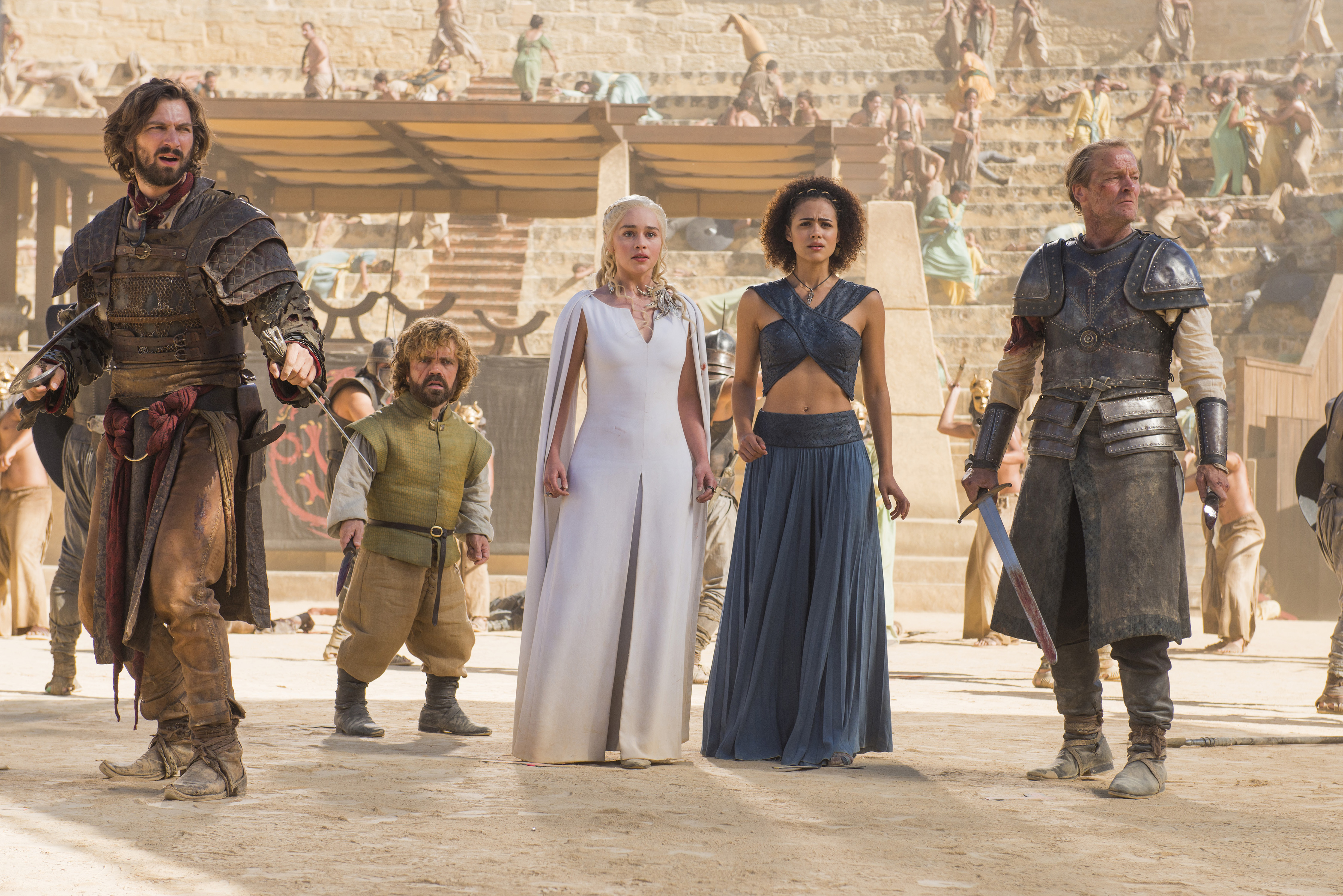 Still of Peter Dinklage, Iain Glen, Michiel Huisman, Nathalie Emmanuel and Emilia Clarke in Sostu karai (2011)