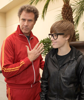 Will Ferrell and Justin Bieber at event of Megamaindas (2010)