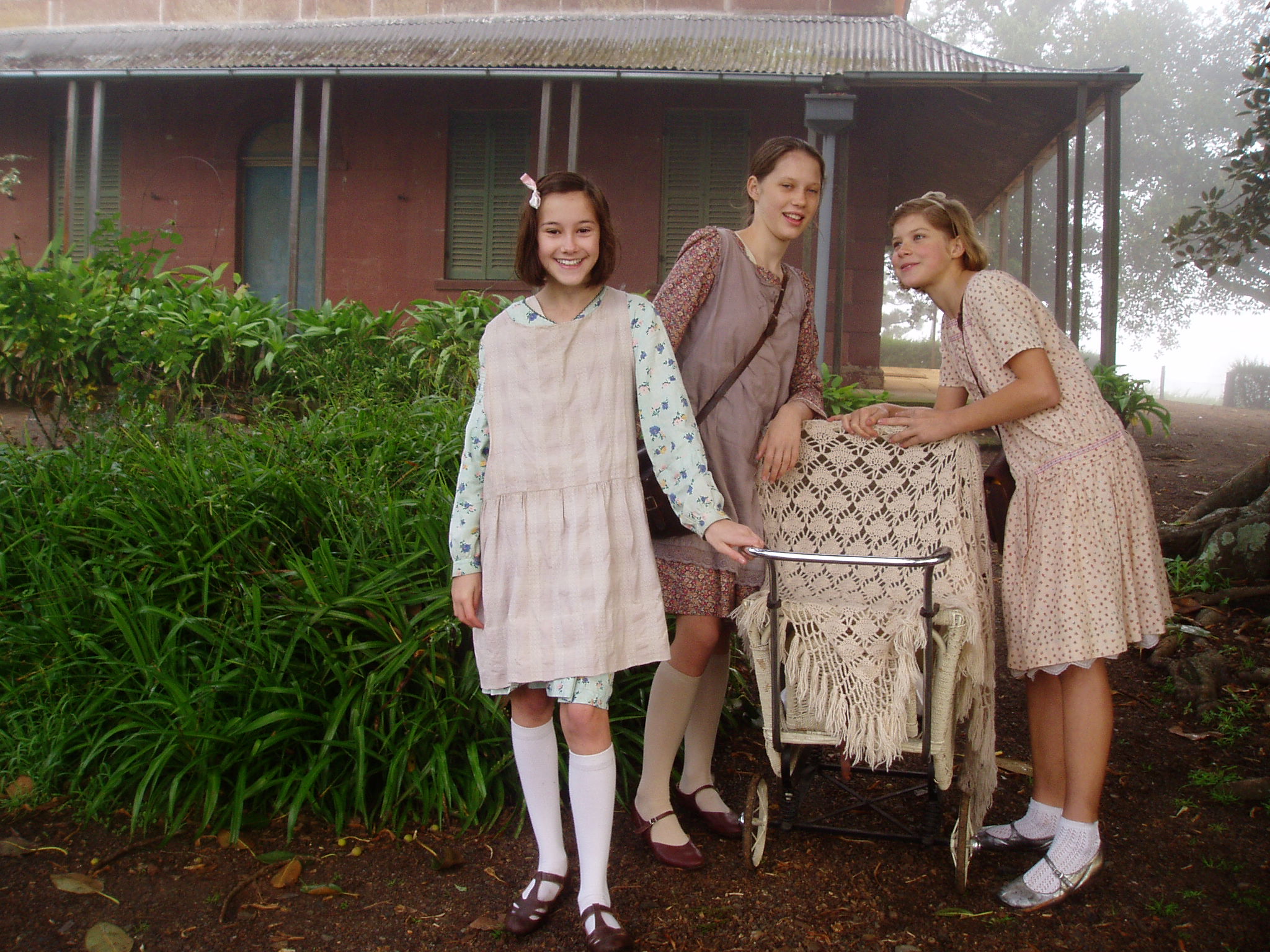 Holly (Bridie), Brenna Harding (Kath) & Aimee Patmore (Lorna), My Place 1928 on set May 2009