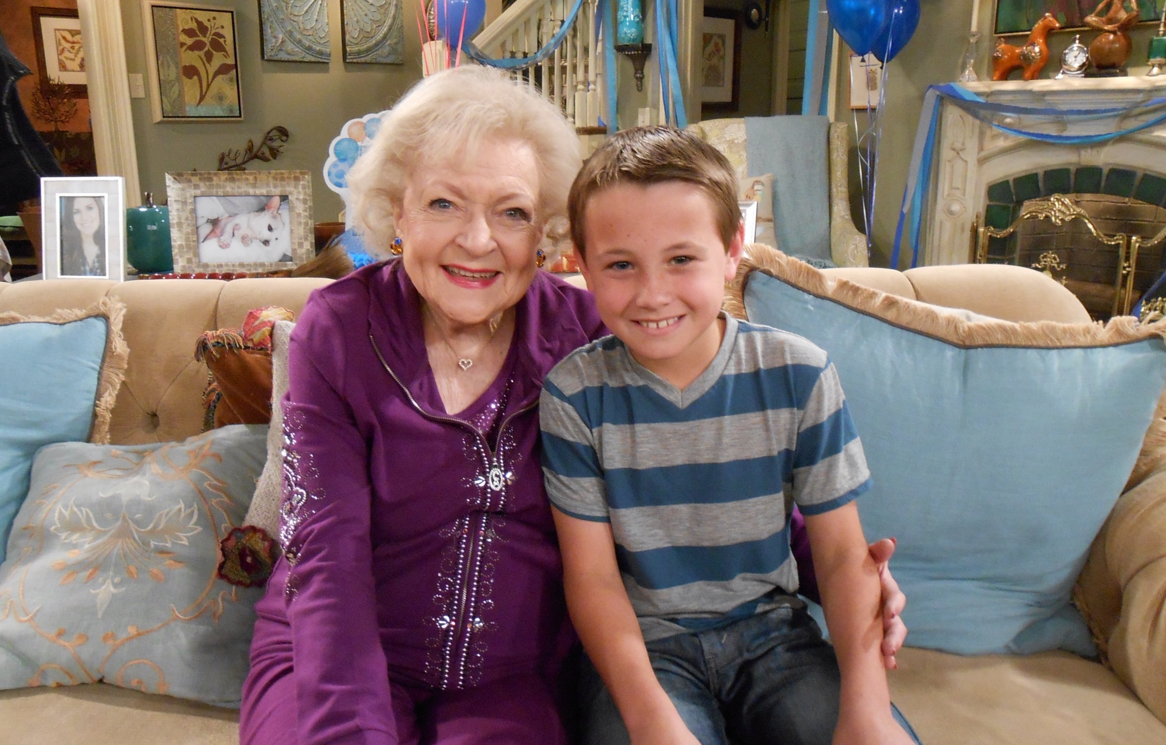 Betty White and Cameron Castaneda on the set of Hot in Cleveland