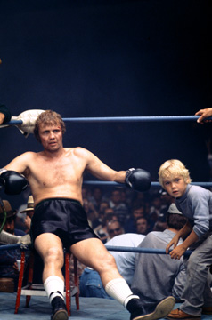 Still of Jon Voight and Ricky Schroder in The Champ (1979)