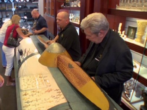 Still of Richard Harrison and Rick Harrison in Pawn Stars (2009)