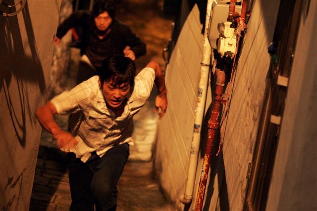 Still of Jung-woo Ha and Yun-seok Kim in Chugyeogja (2008)