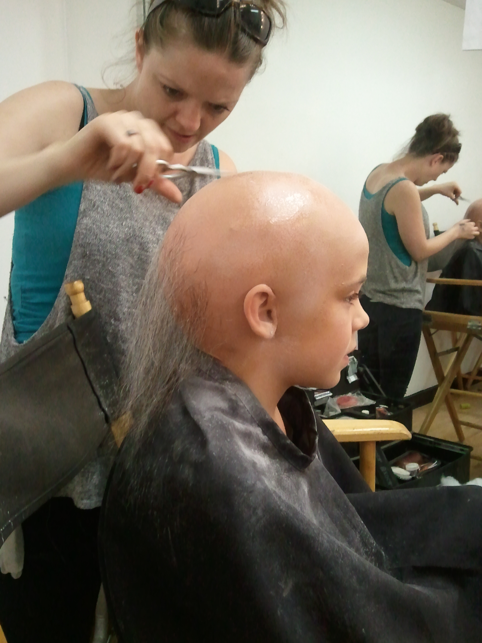 Alyssa deBoisblanc being transformed into an alien hybrid child for Biography Channel's Alien Encounters.