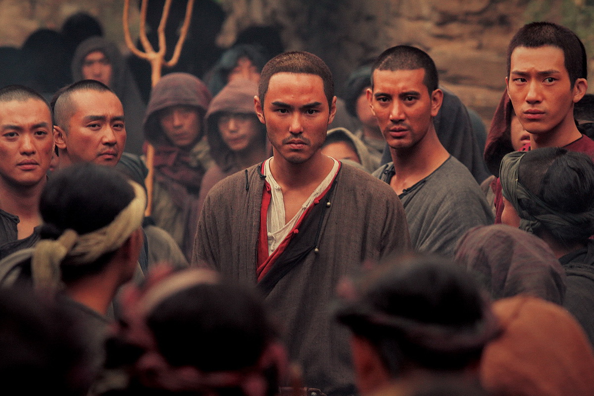 Still of Ethan Juan, Purba Rgyal and Boran Jing in Xue di zi (2012)