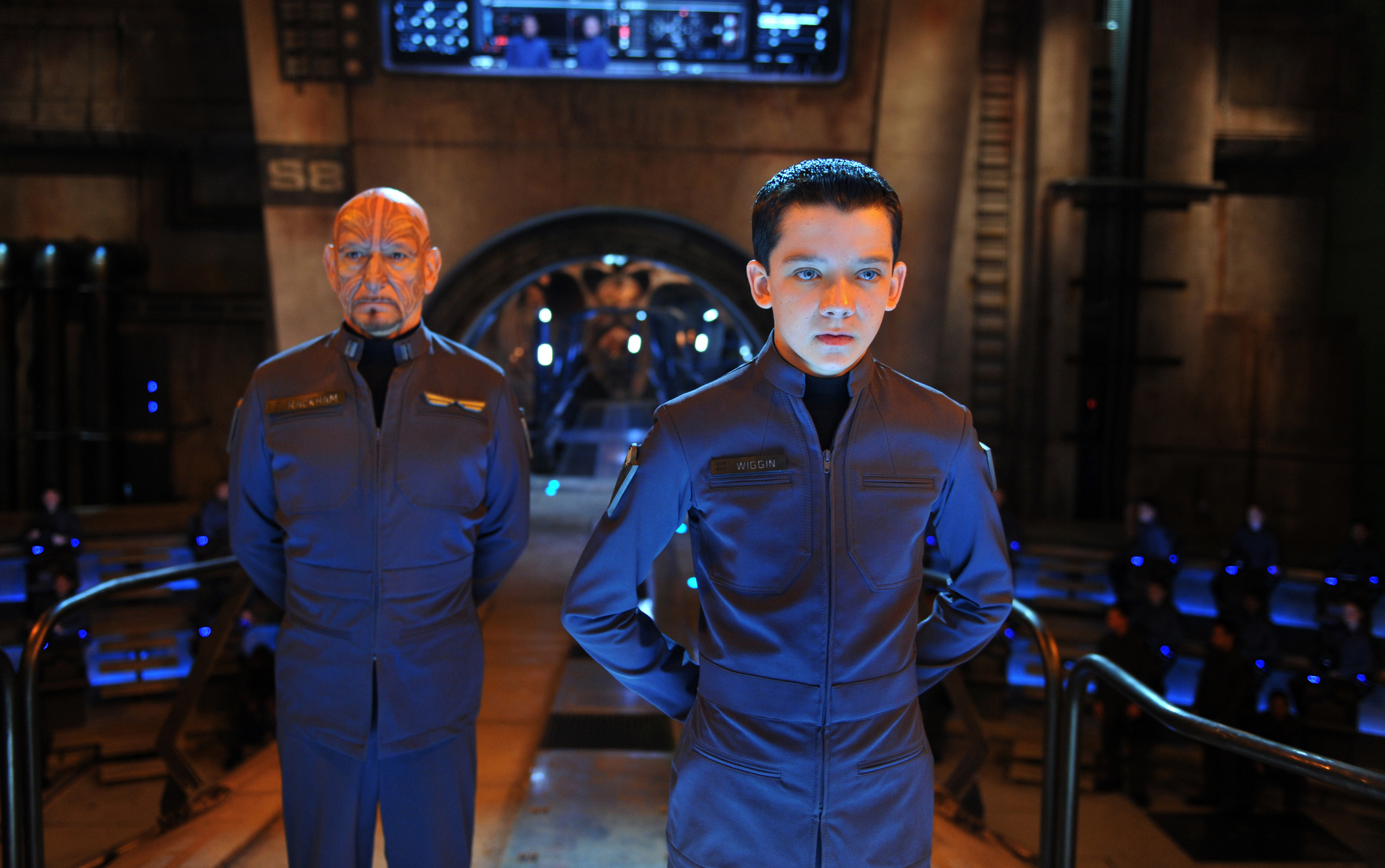 Still of Ben Kingsley and Asa Butterfield in Enderio zaidimas (2013)